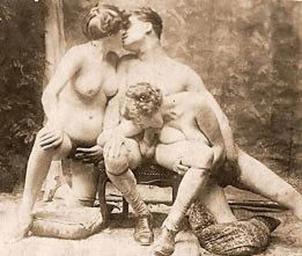 Подборка ретро порно фото секса и кончающих в рот мужчин